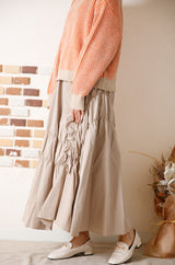 シャーリングタフタスカート