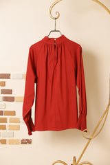 タックスタンドネックプルオーバー