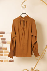 タックスタンドネックプルオーバー