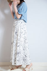 フラワータックスカート