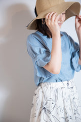 フリル袖リネンブラウス