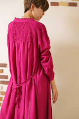 スモッキングワンピース