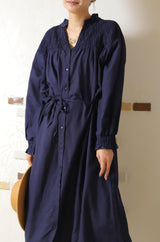 スモッキングワンピース