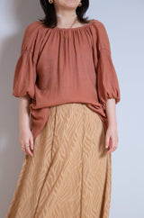 シアサッカーボリュームブラウス