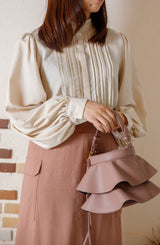 ピンタックフリルカラーブラウス