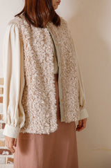 ピンタックフリルカラーブラウス