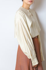 ラッフルデザインシャツ