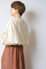 ラッフルデザインシャツ