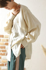 ラッフルデザインシャツ