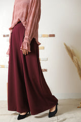 フレアルーズパンツ