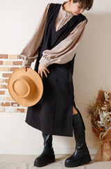 ピンタックフリルカラーブラウス