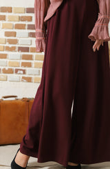 フレアルーズパンツ