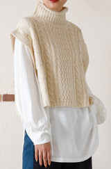 モヘアタッチケーブルベスト