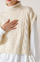 モヘアタッチケーブルベスト