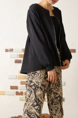 ジップアップタックブルゾン