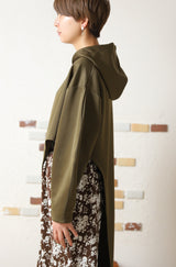 カットアウトフーディーワンピース