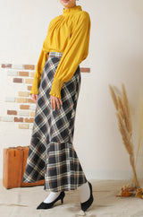 タックスタンドネックプルオーバー