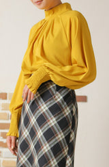 タックスタンドネックプルオーバー