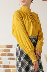 タックスタンドネックプルオーバー