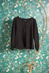 ハートネックブラウス