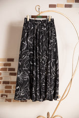 フラワータックスカート