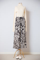 ペイズリーパンツ