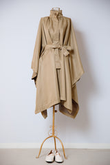 スクエアポンチョコート