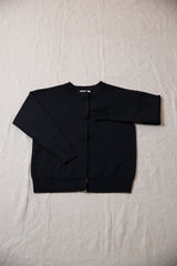 超軽量ニットロゴカーディガン