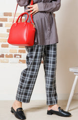 チェックテーパードパンツ