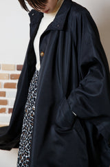 スクエアポンチョコート