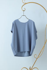 撥水ラウンドネックプルオーバー