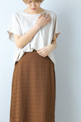 撥水ラウンドネックプルオーバー