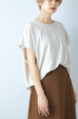 撥水ラウンドネックプルオーバー