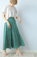 柄マキシフレアスカート