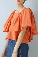 リネンタッチ前後2wayフリルブラウス