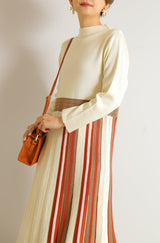 サイドストライプニットワンピース