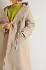 フード付きZIPコート