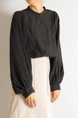 ボリュームプリーツスリーブブラウス