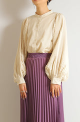 ボリュームプリーツスリーブブラウス