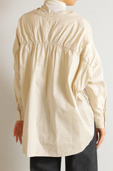 ノーカラーオーバーギャザーブラウス