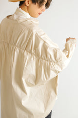 ノーカラーオーバーギャザーブラウス