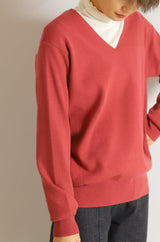 Vネックニットプルオーバー