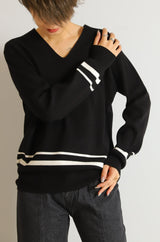 Vネックニットプルオーバー