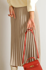 アコーディオンプリーツスカート