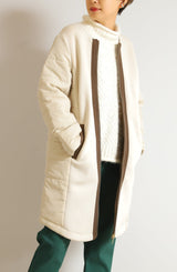 配色中綿ダンボールノーカラーコート