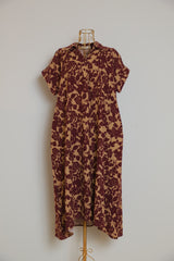 スキッパー襟花柄フレアワンピース