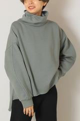 オフタートル裏起毛プルオーバー