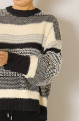 シャギーツイード風ニットプルオーバー