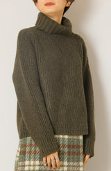 ロービングタートルネックプルオーバー