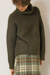 ロービングタートルネックプルオーバー